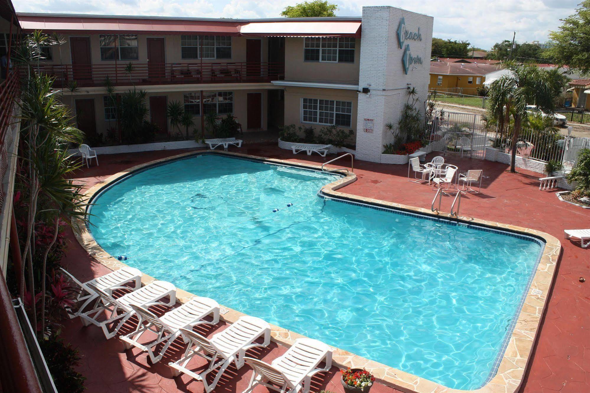 Beach And Town Motel Hollywood Bagian luar foto